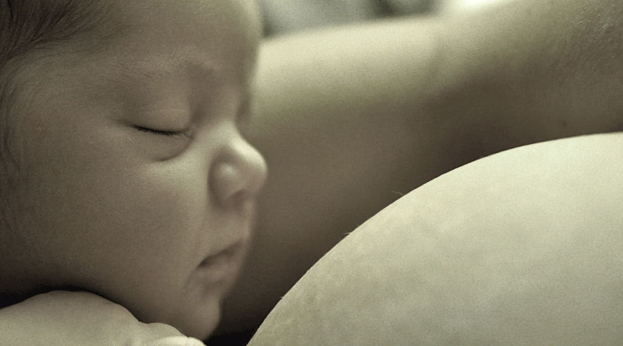Nadó nascut a l'Hospital de Santa Tecla / Foto: Tomàs Varga